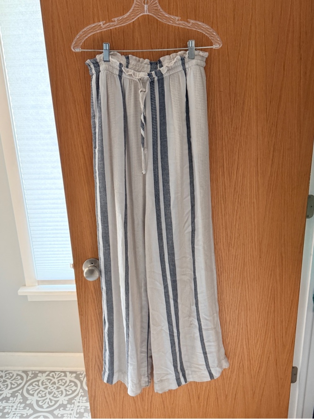 Striped Wide-Leg Drawstring Pants - White & Navy